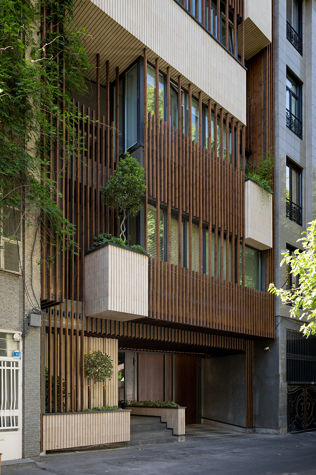 Shariati Office Building